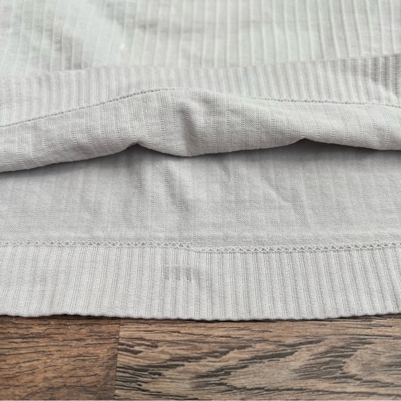 Lululemon Ebb To Street Racerback Crop Tank Top Lavender Size 8 Flawed* - Picture 3 of 8